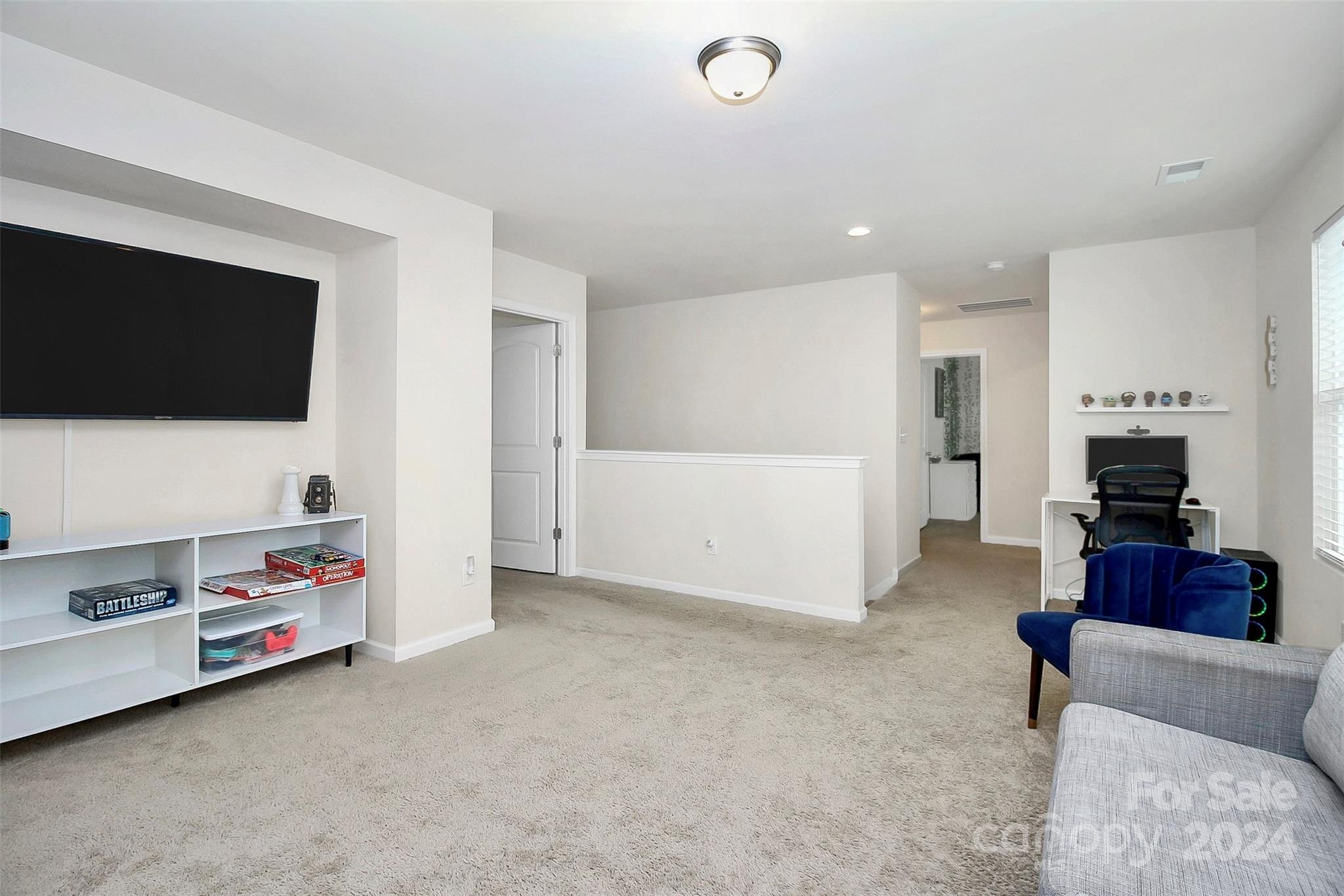 Kings Grove Manor - Residential