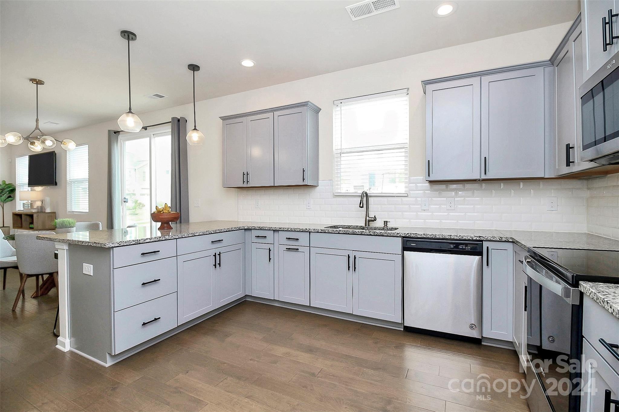 Kings Grove Manor - Residential