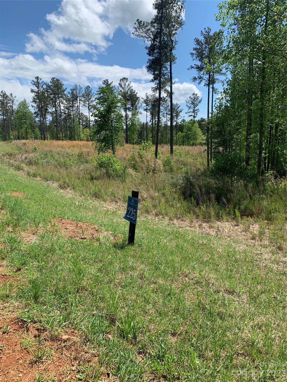 The Waterfront Club - Land