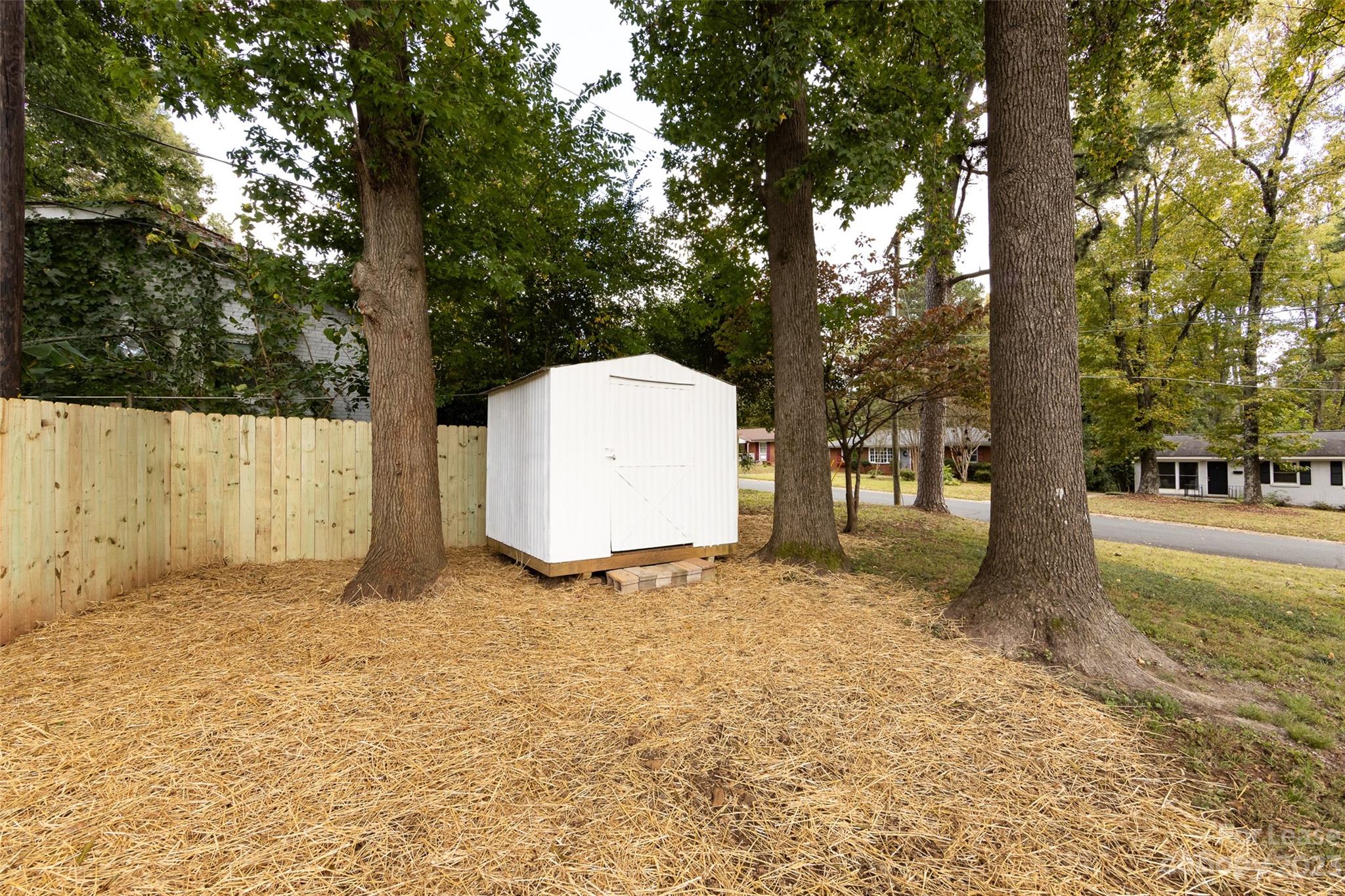 Robinhood Woods - Residential Lease