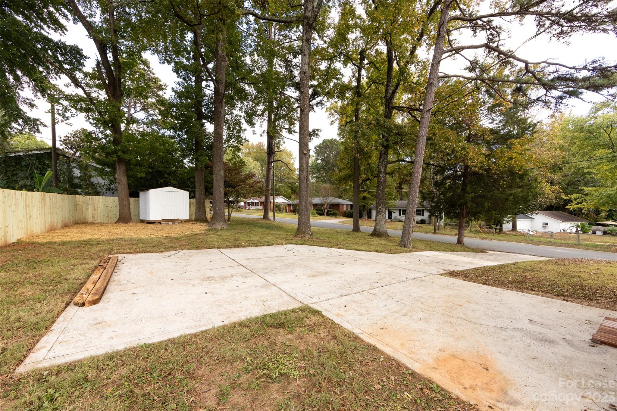 Robinhood Woods - Residential Lease