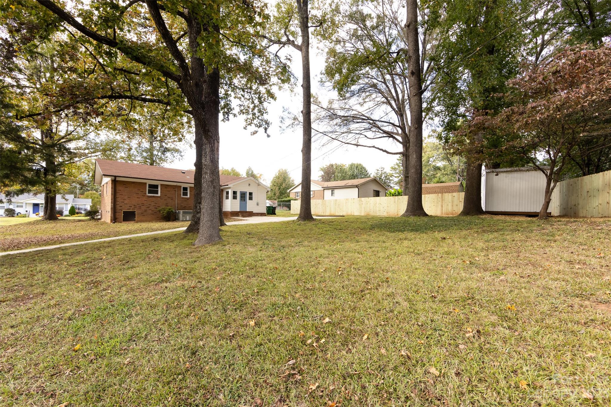 Robinhood Woods - Residential Lease