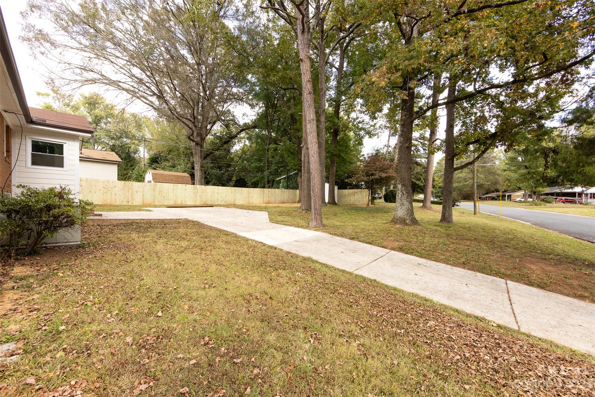 Robinhood Woods - Residential Lease