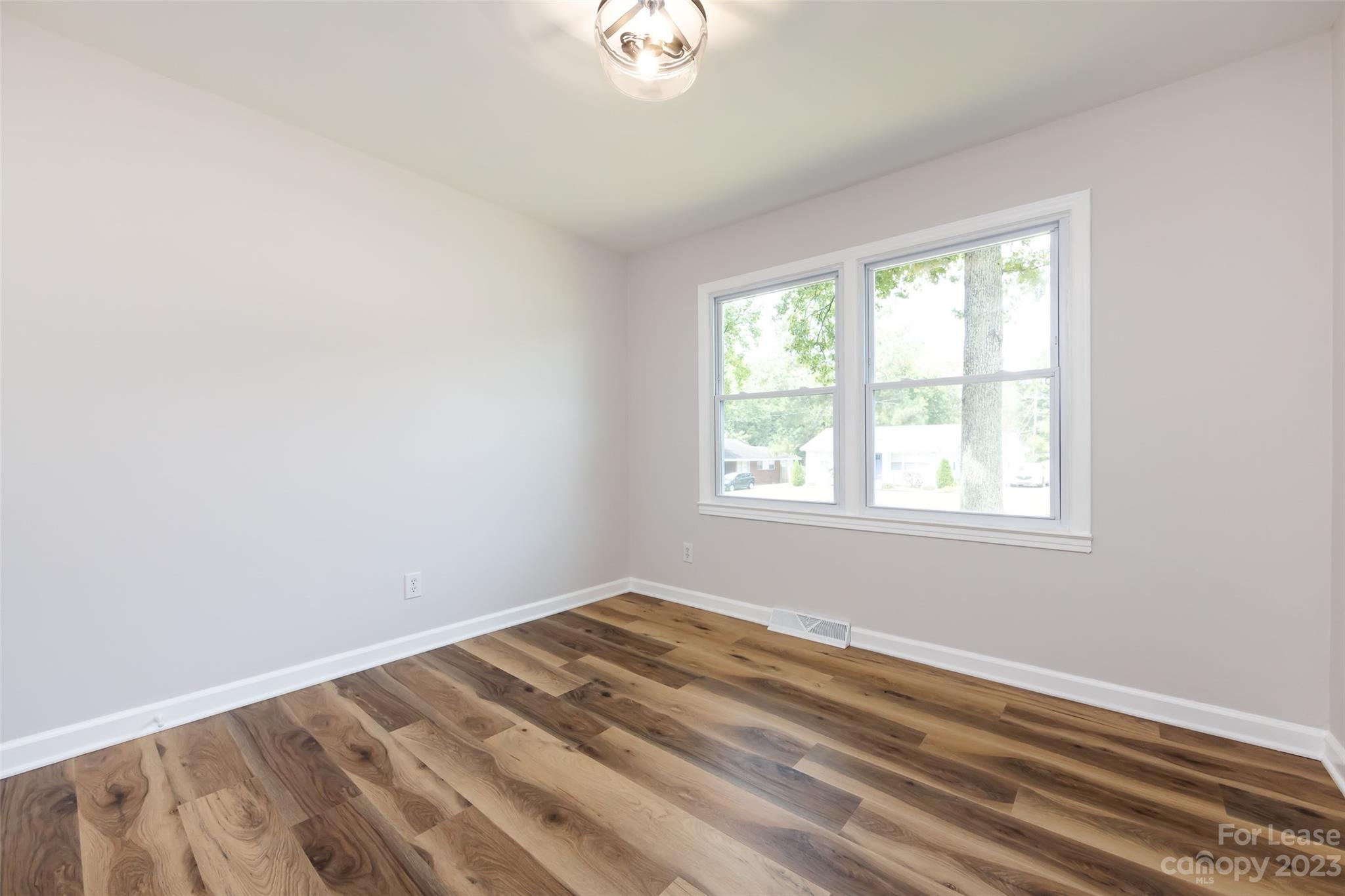 Robinhood Woods - Residential Lease