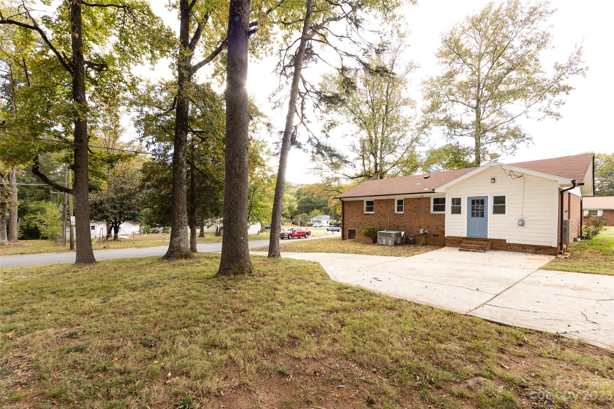 Robinhood Woods - Residential Lease