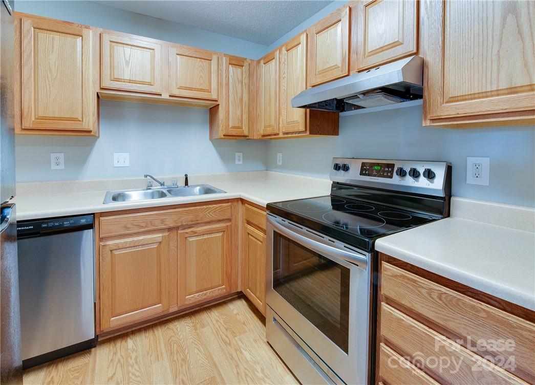 Montclaire South - Residential Lease