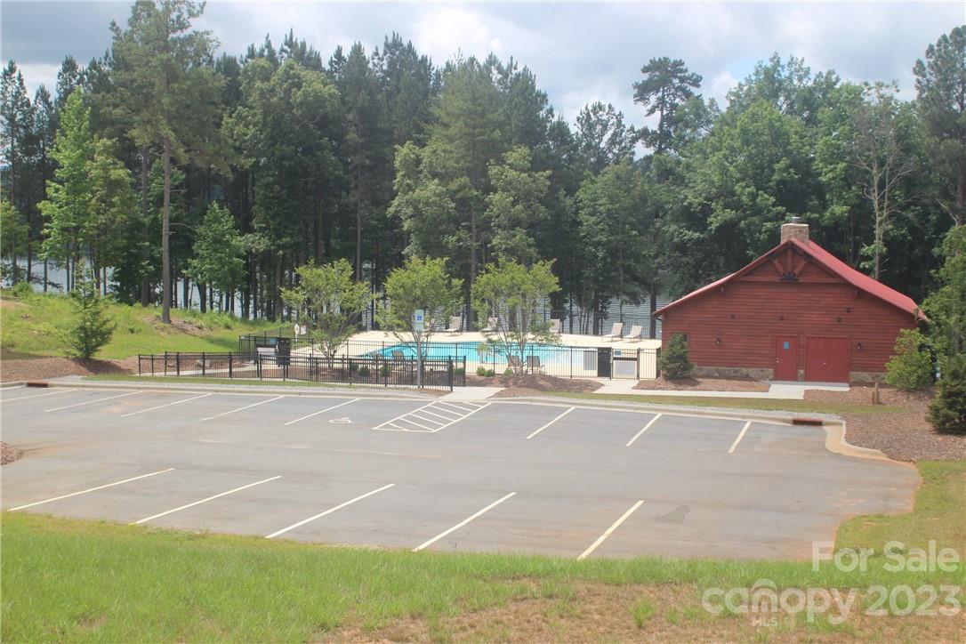 The Waterfront Club - Land