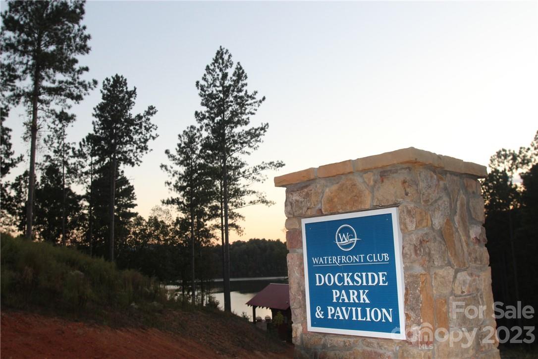 The Waterfront Club - Land