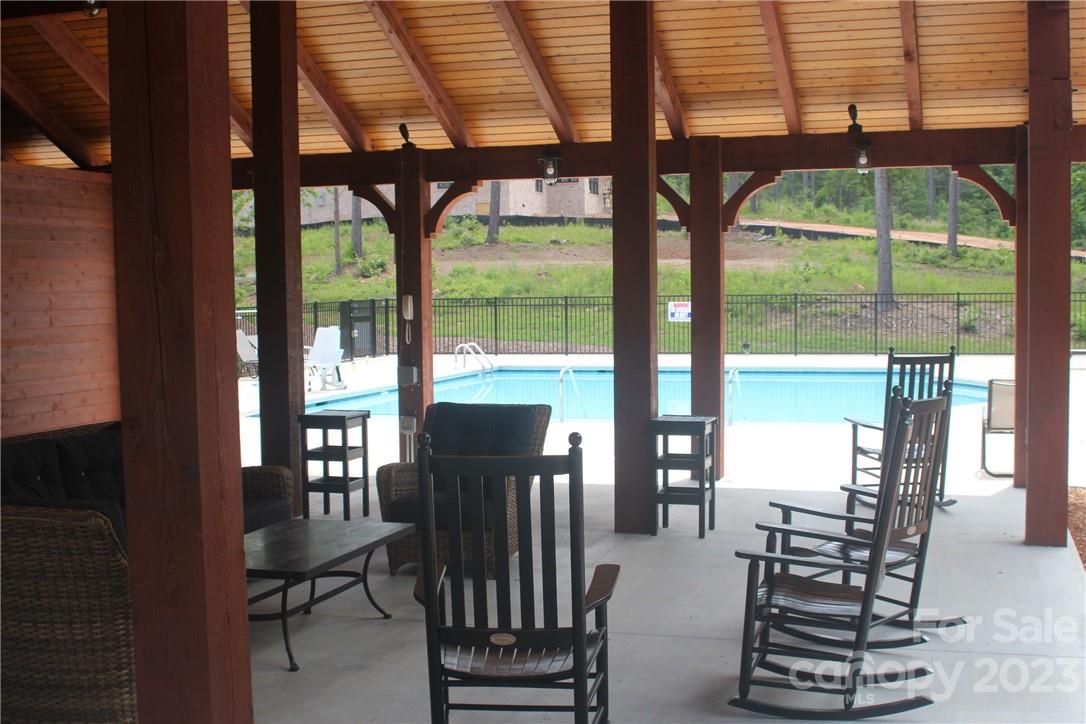 The Waterfront Club - Land