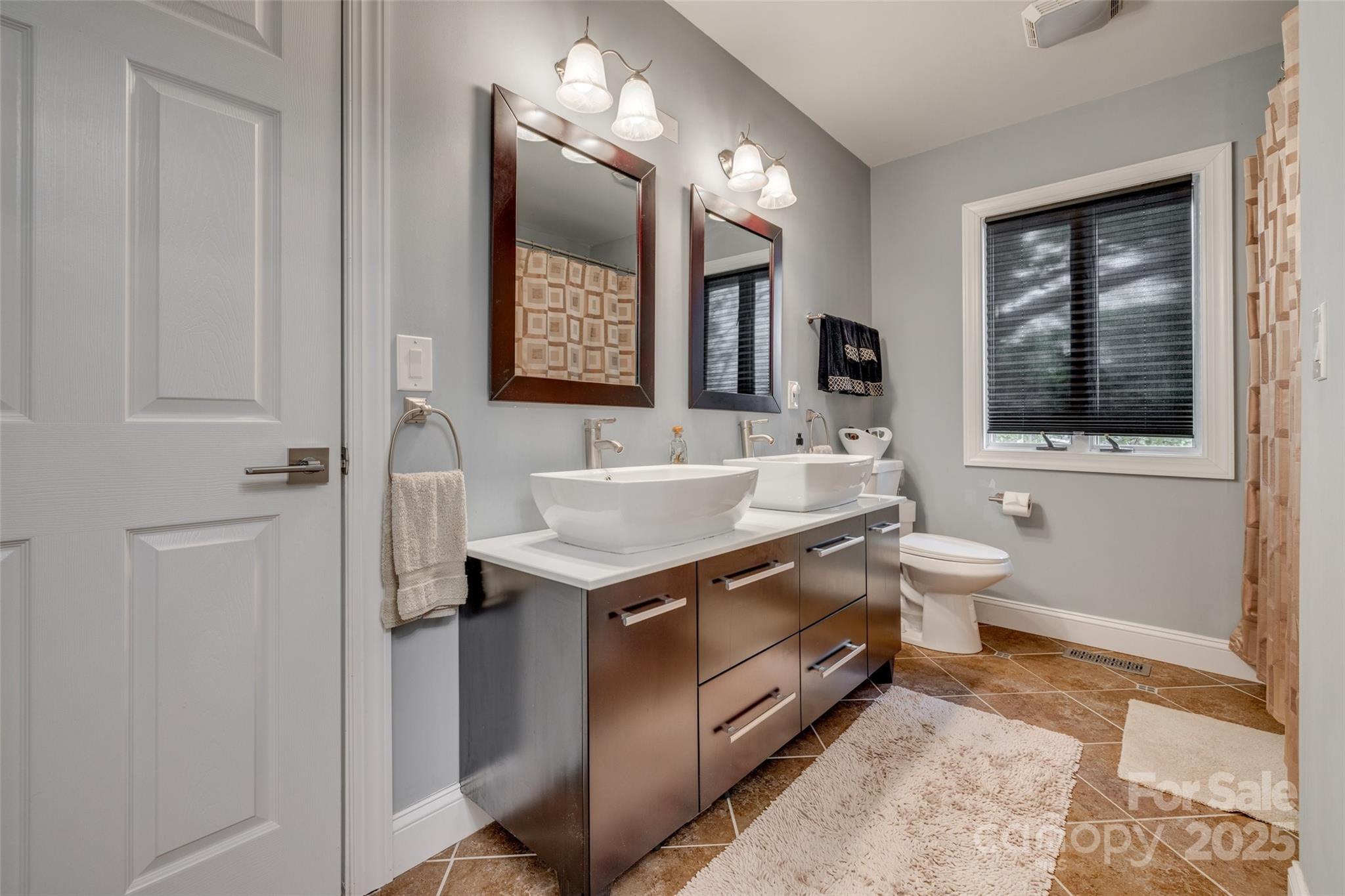 Tega Cay - Residential