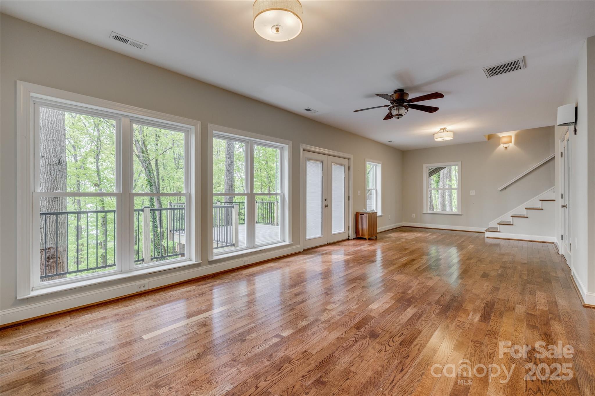 Tega Cay - Residential