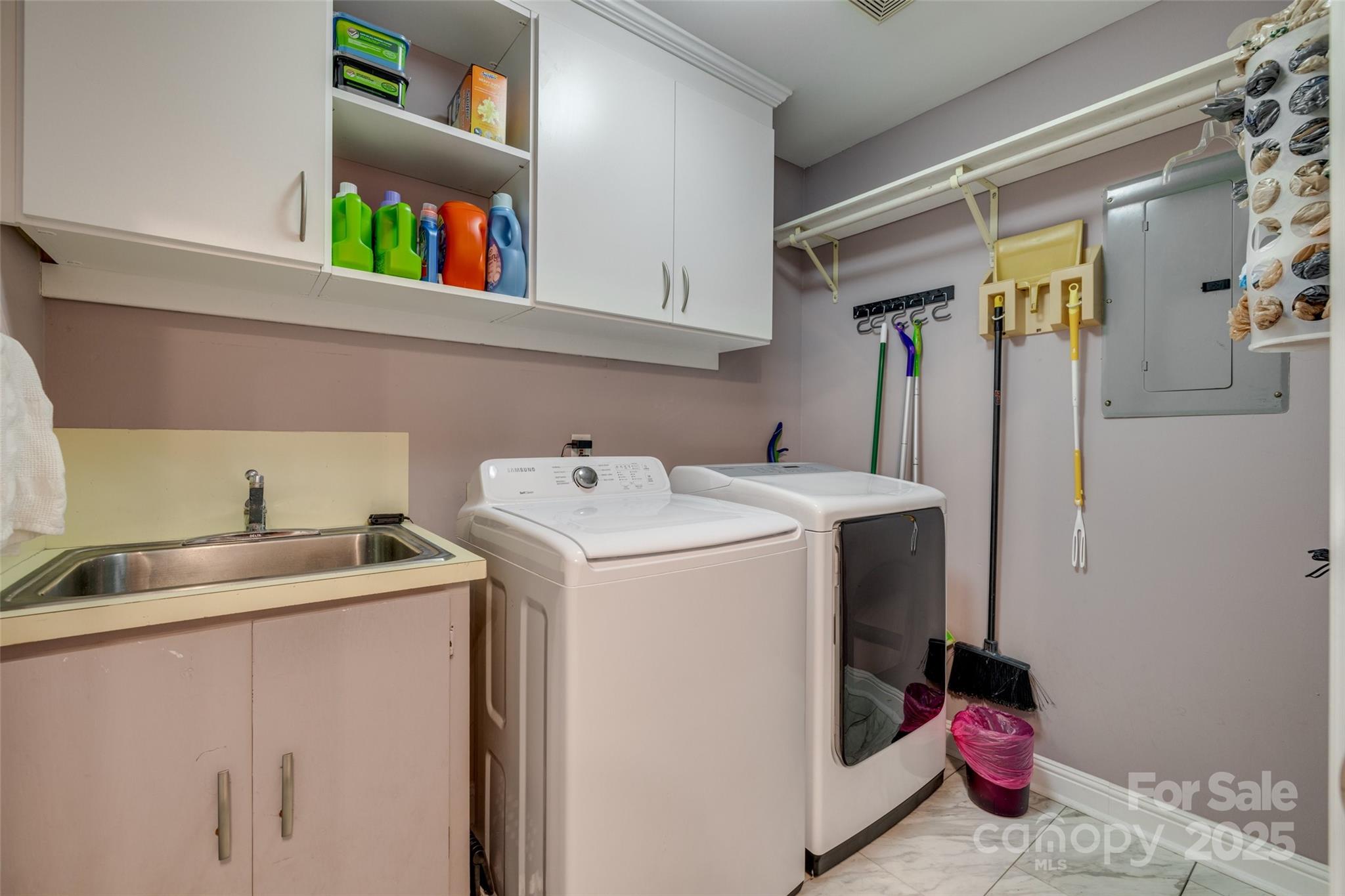 Tega Cay - Residential