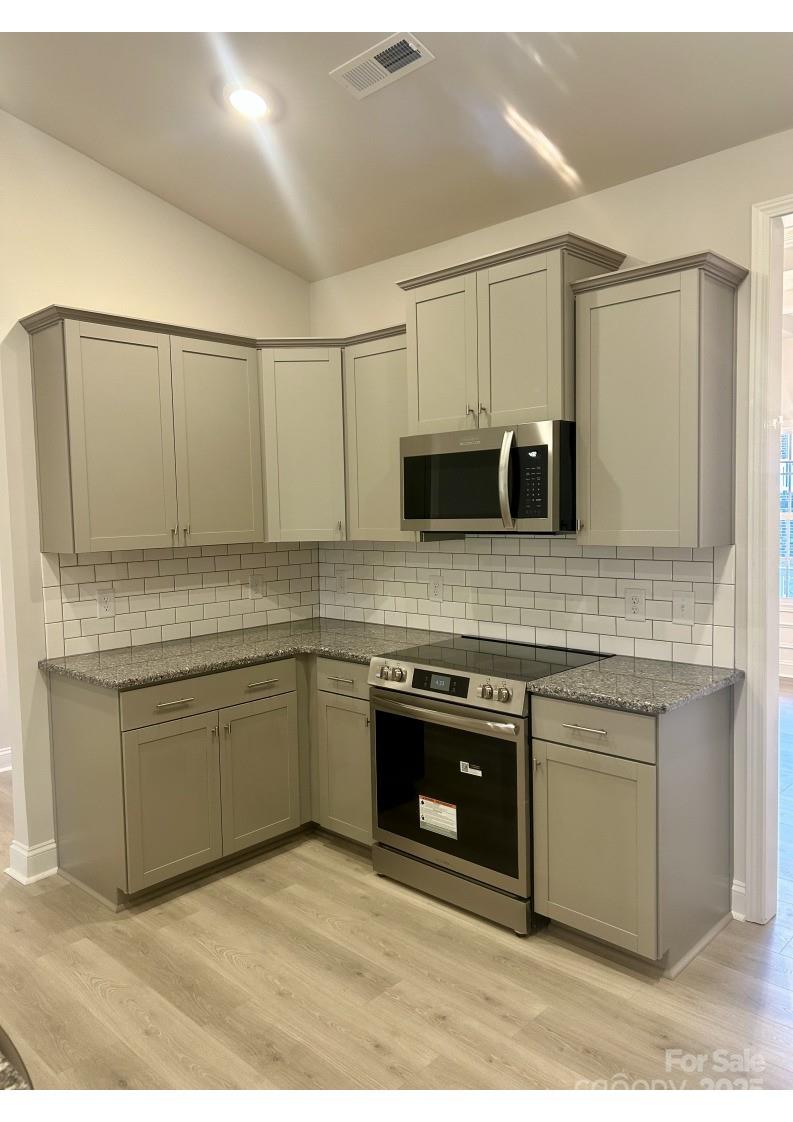 2913 Waterford Lane 34