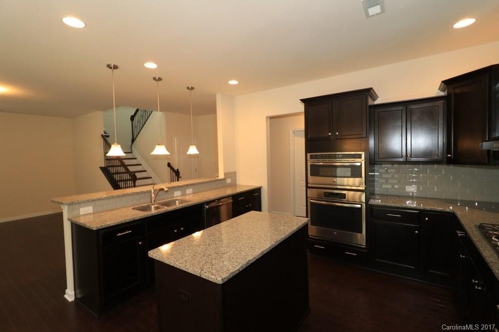 Hawks Creek - Residential