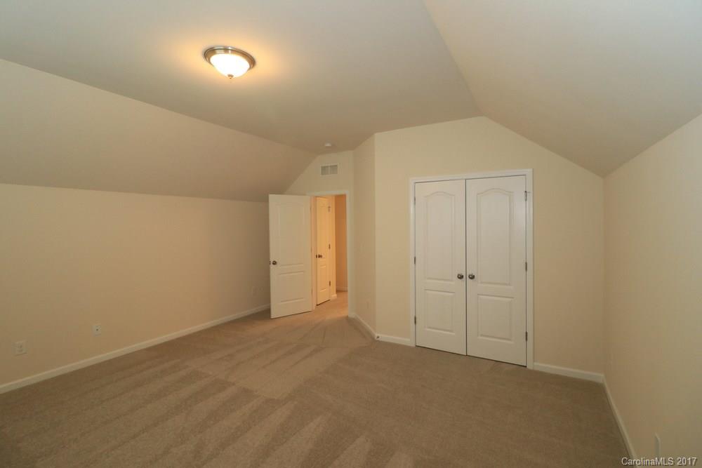 Hawks Creek - Residential