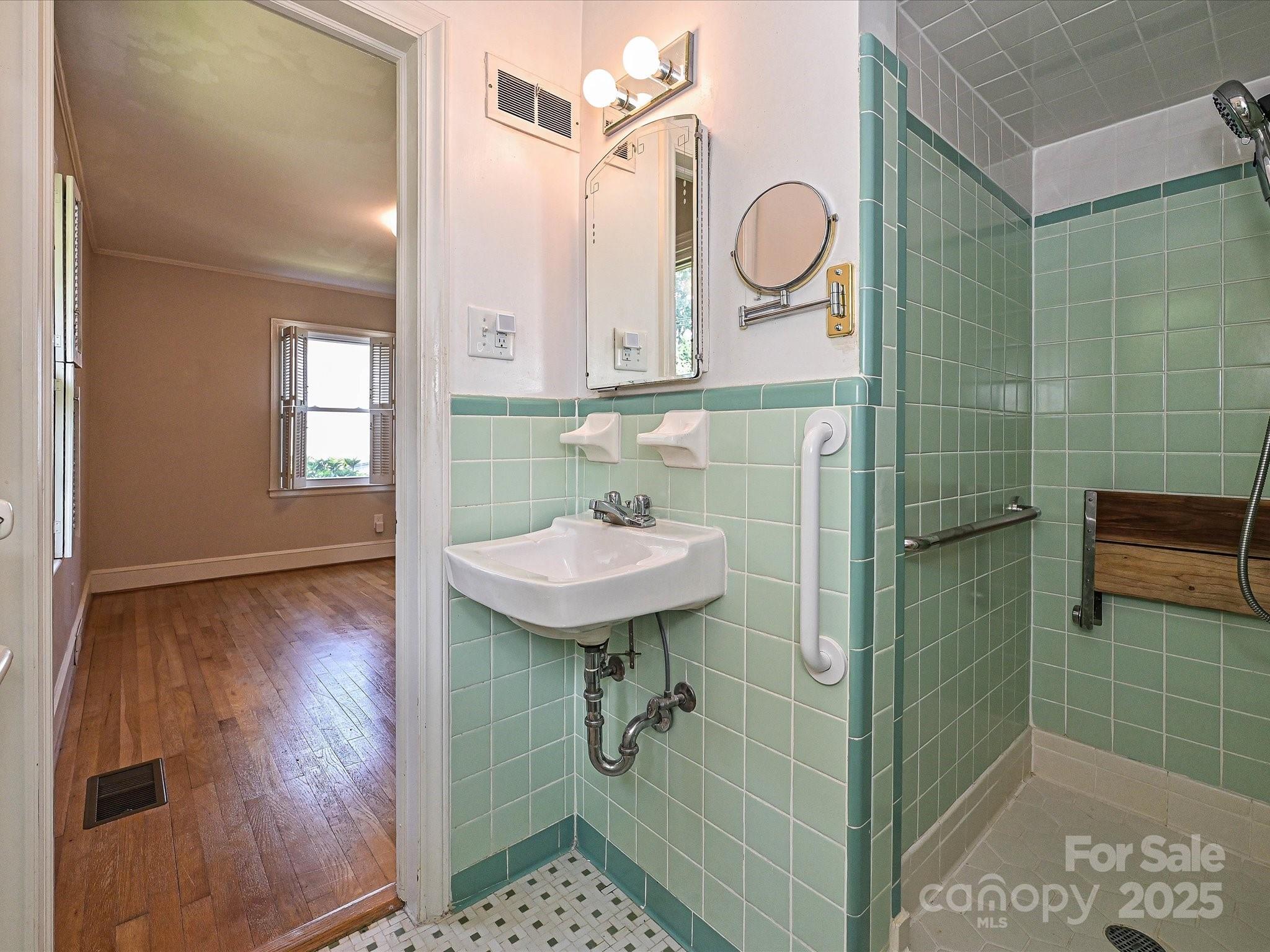 Madison Park - Residential