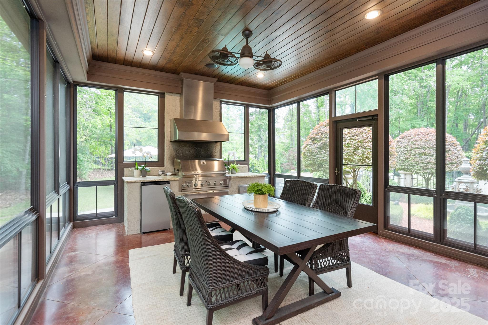 Chatelaine - Residential