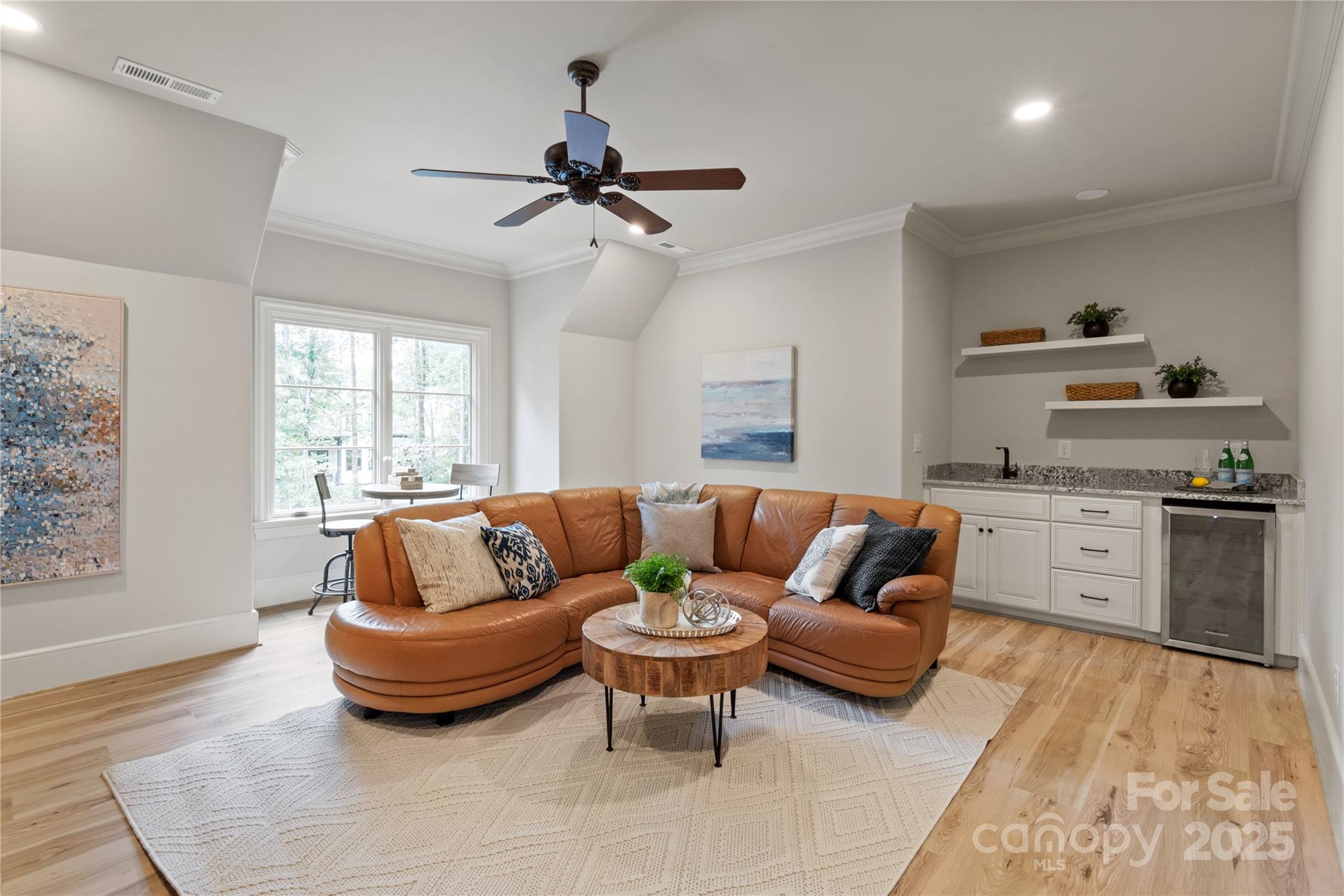 Chatelaine - Residential