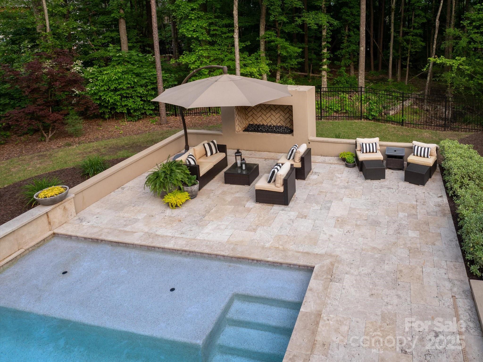 405 Gladelynn Way