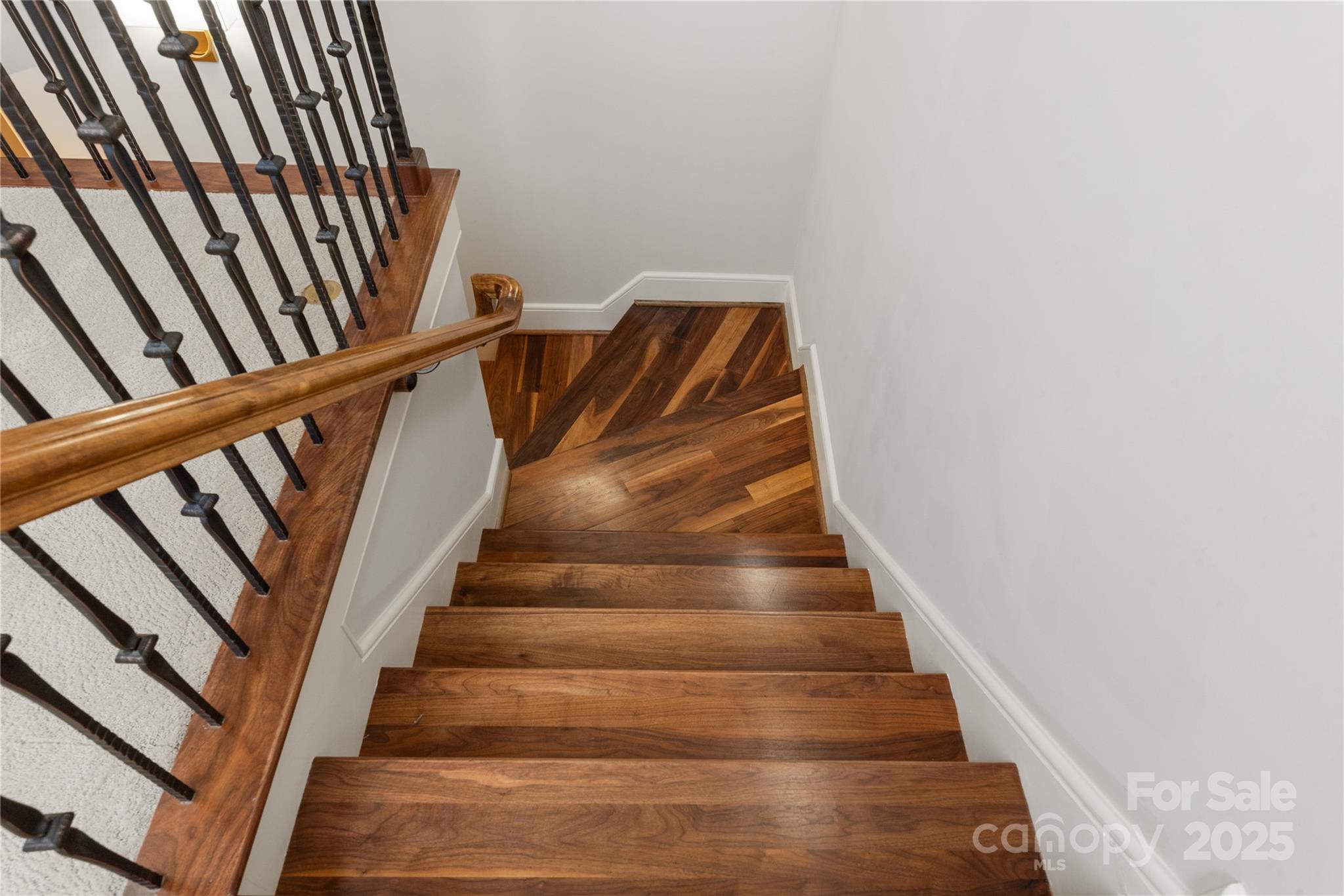 Chatelaine - Residential