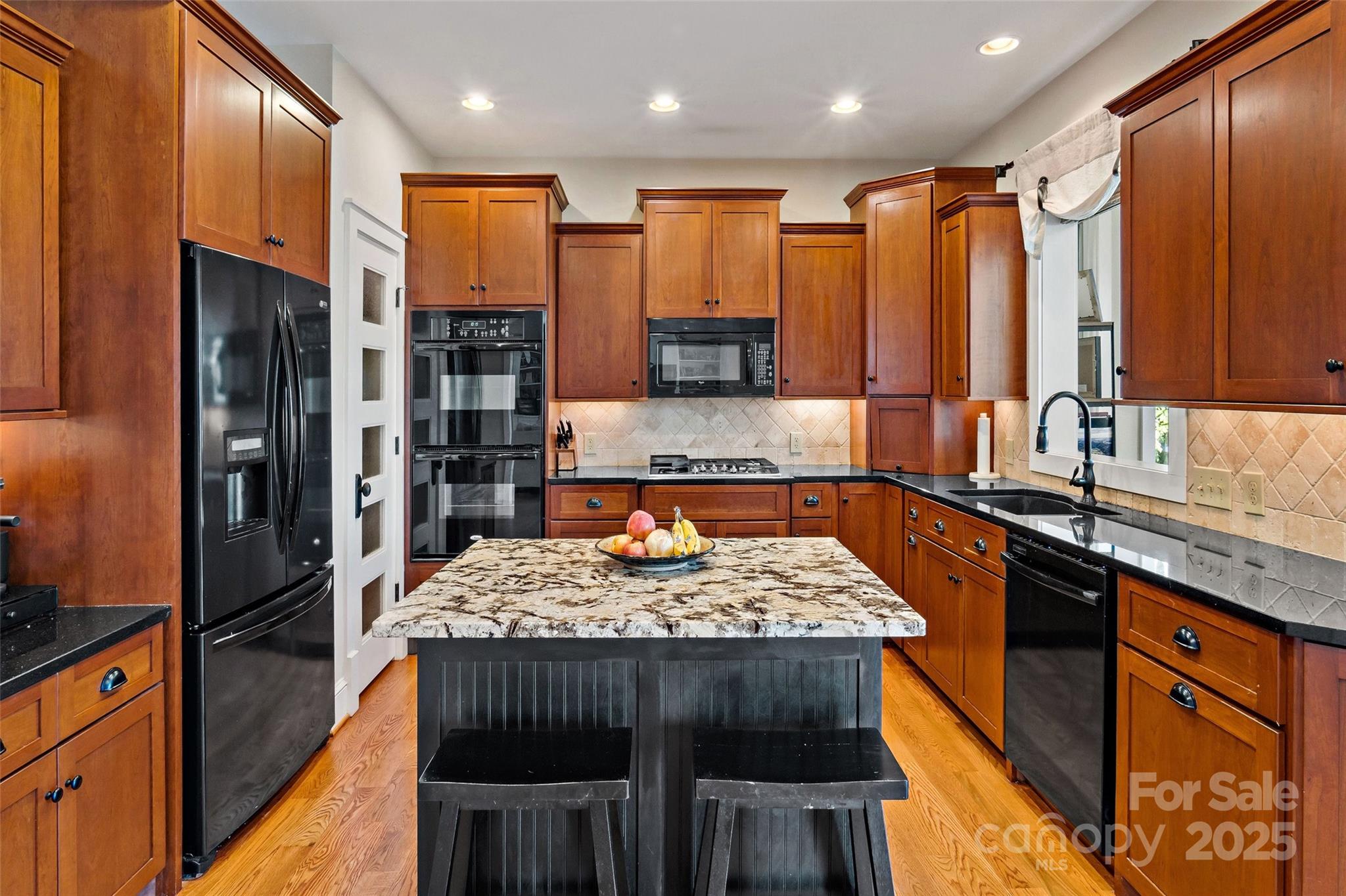 Gateway Mountain - Residential