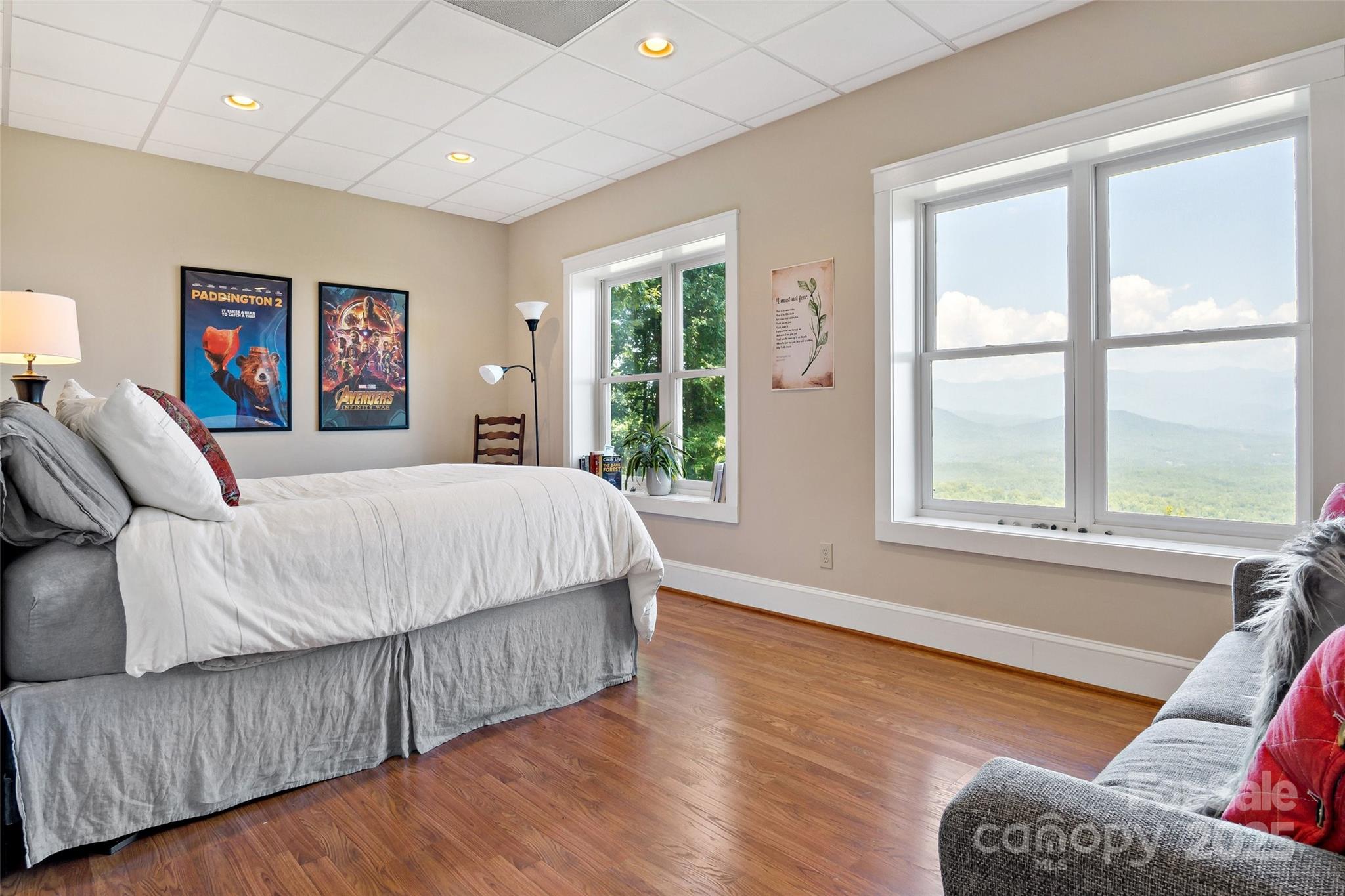 Gateway Mountain - Residential