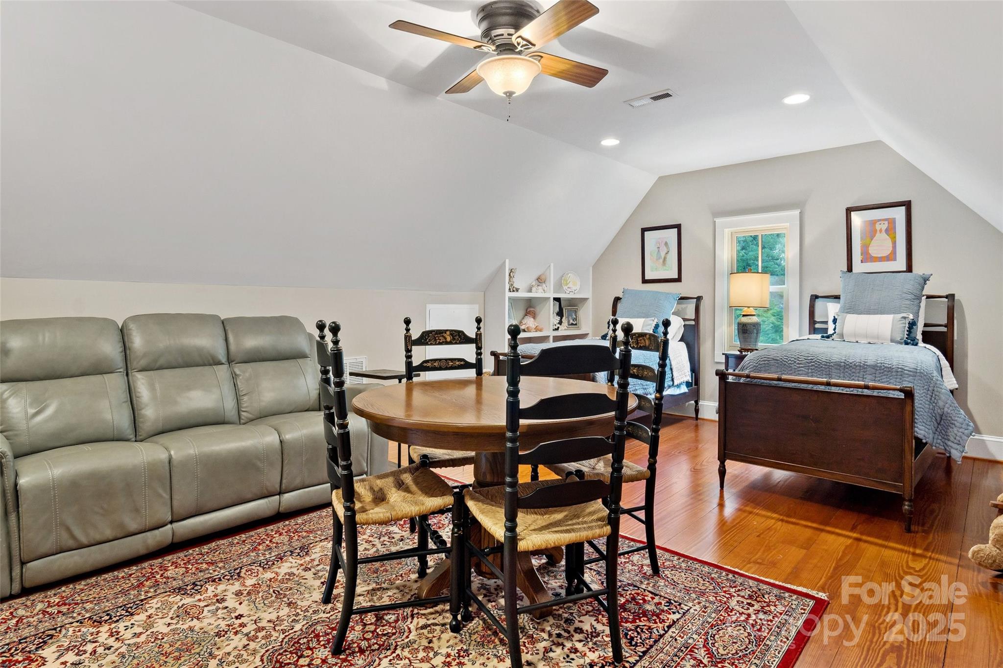 Gateway Mountain - Residential