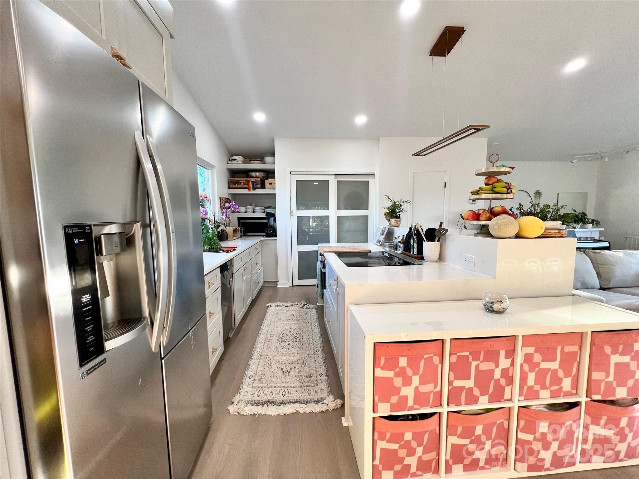 Tega Cay - Residential