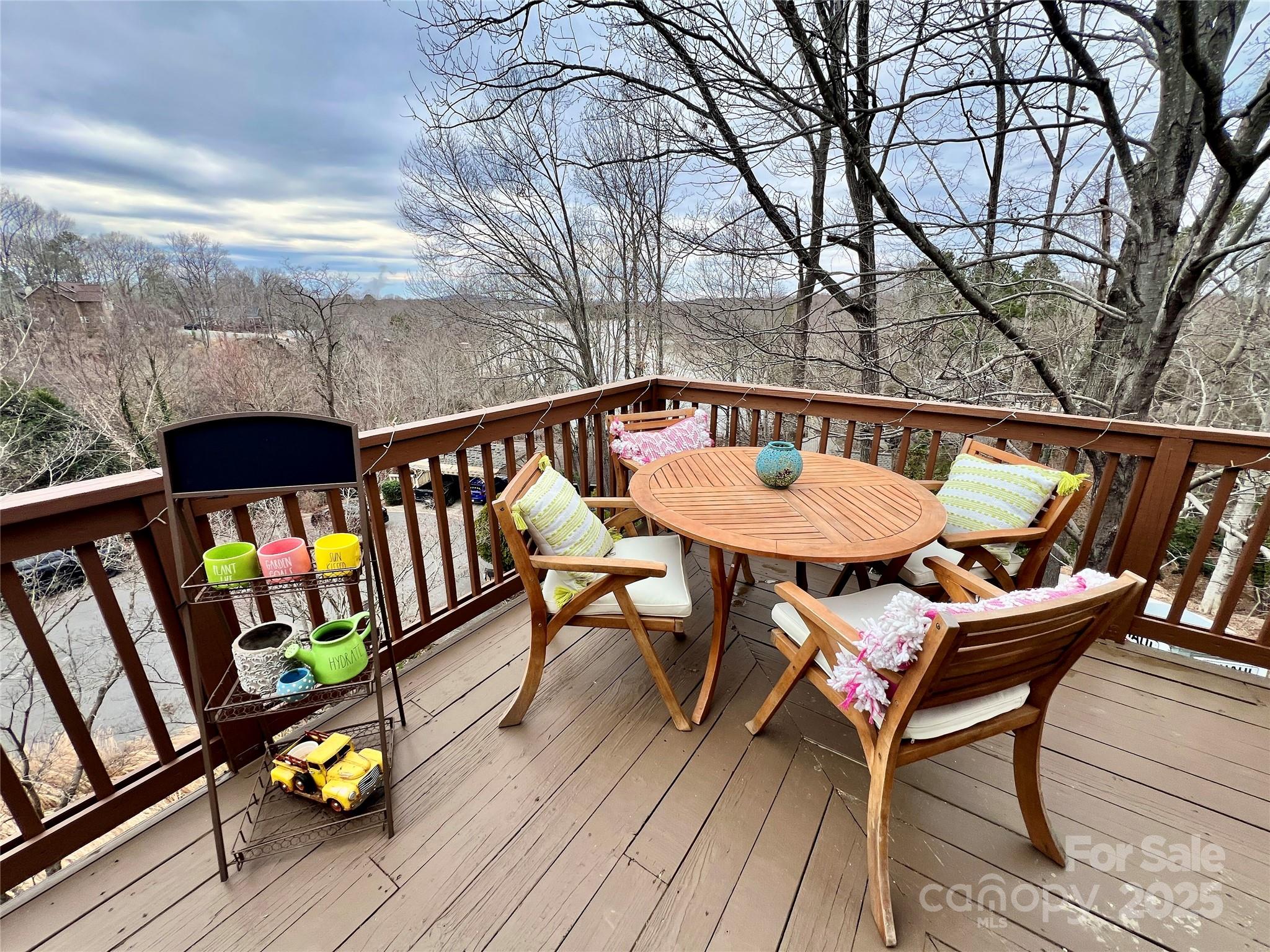 Tega Cay - Residential