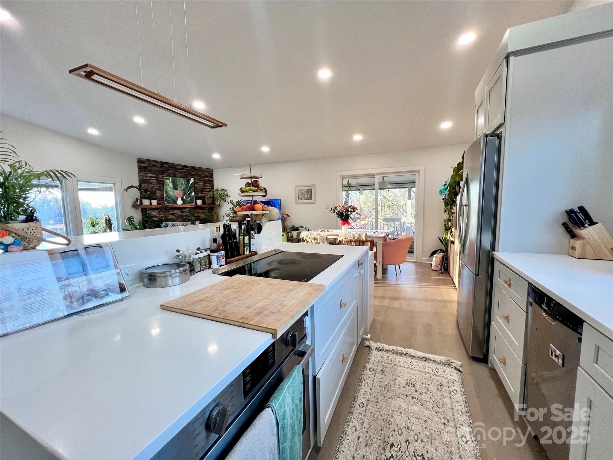 Tega Cay - Residential