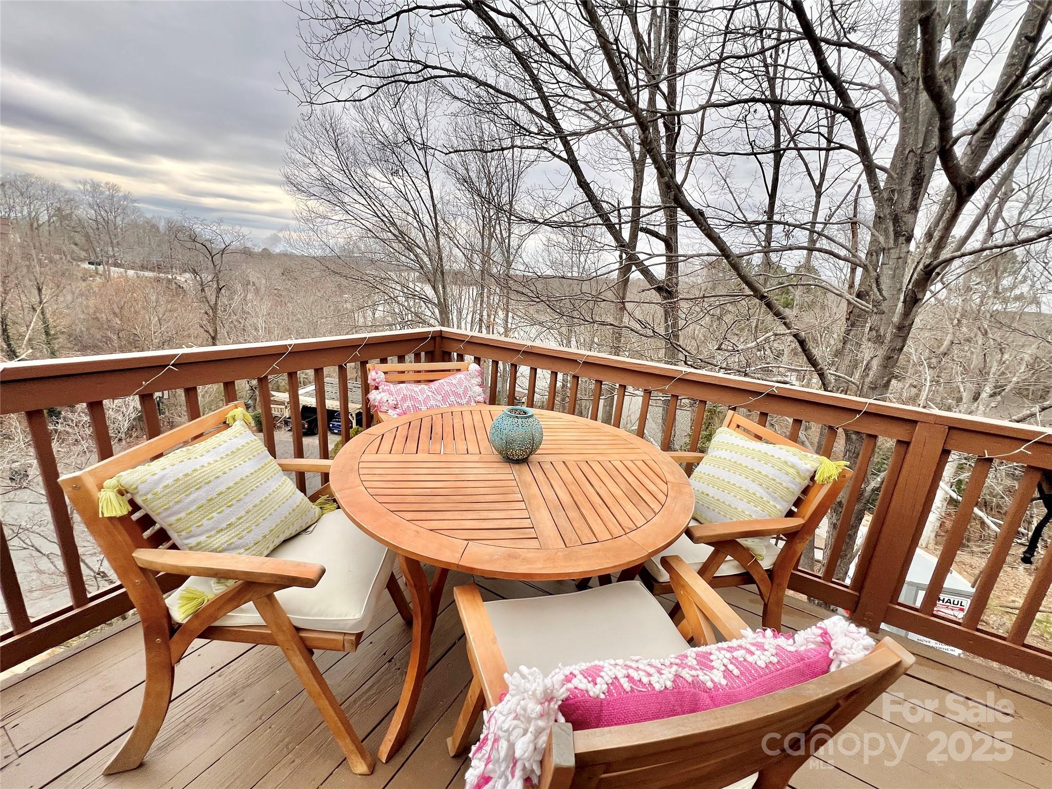 Tega Cay - Residential