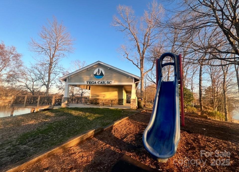 Tega Cay - Residential