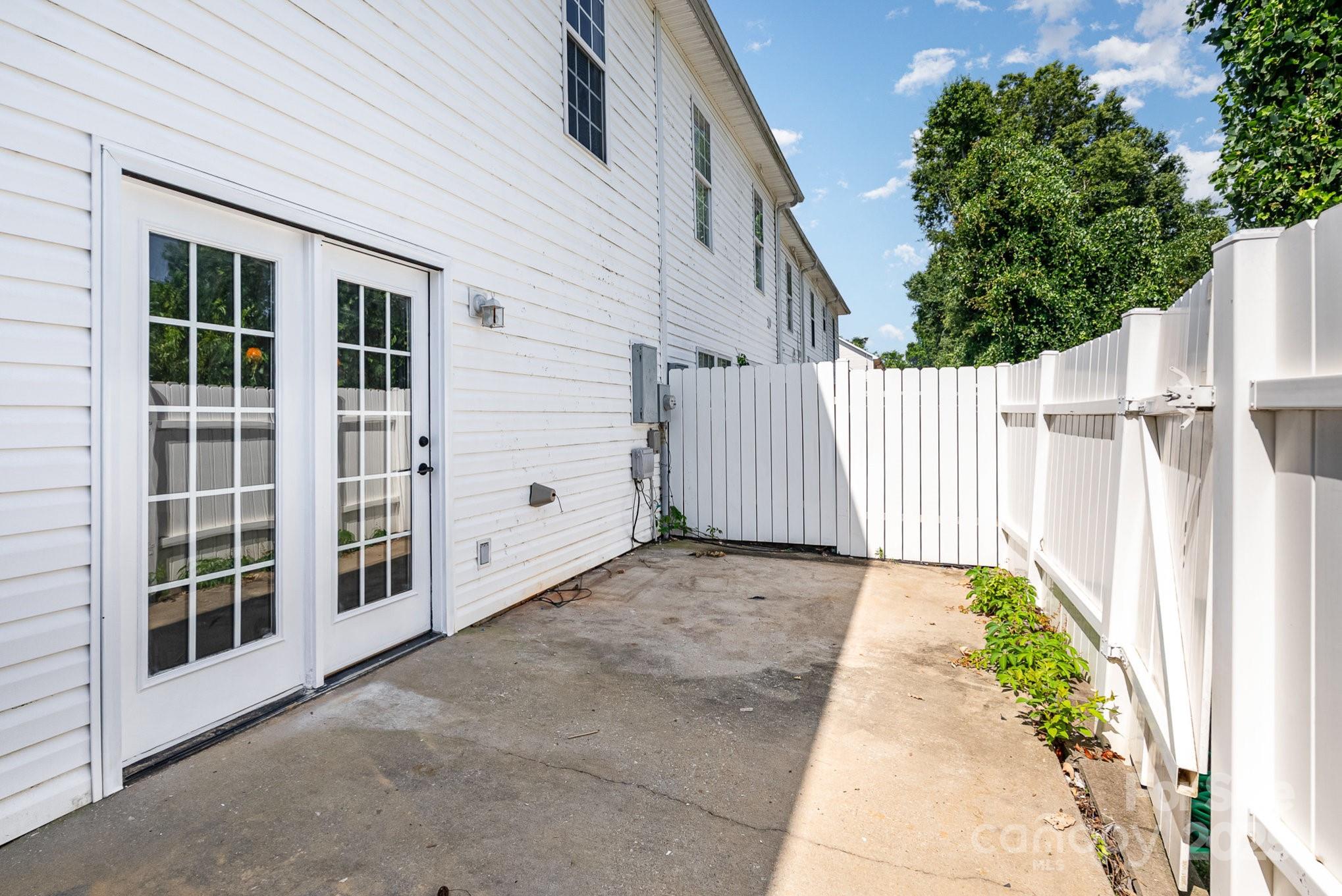 Summer Stone Townes - Residential