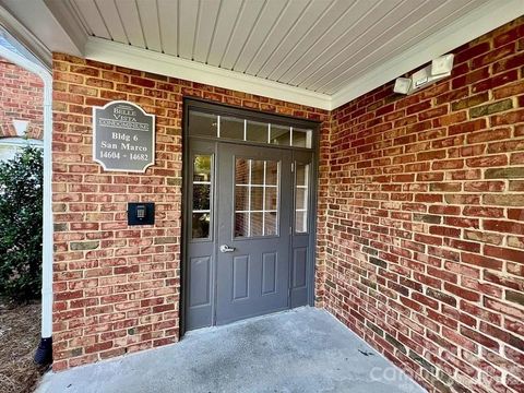 Photo of 14660 Via Sorrento Drive, Charlotte, NC 28277 (MLS # 4343880)