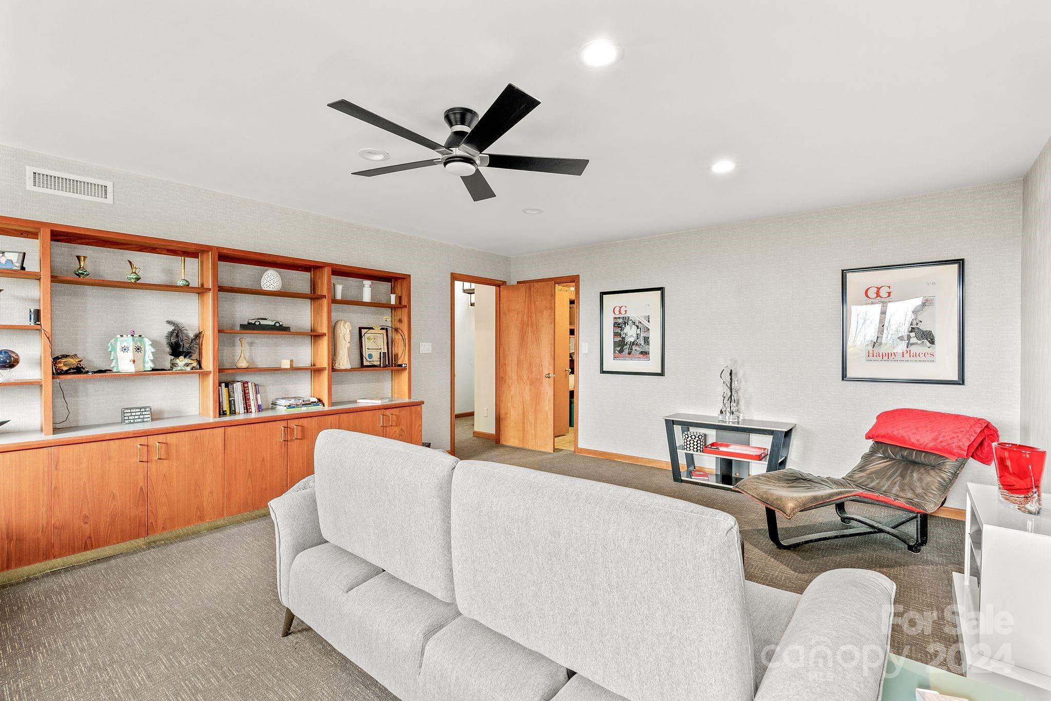 Mountain Meadows - Residential