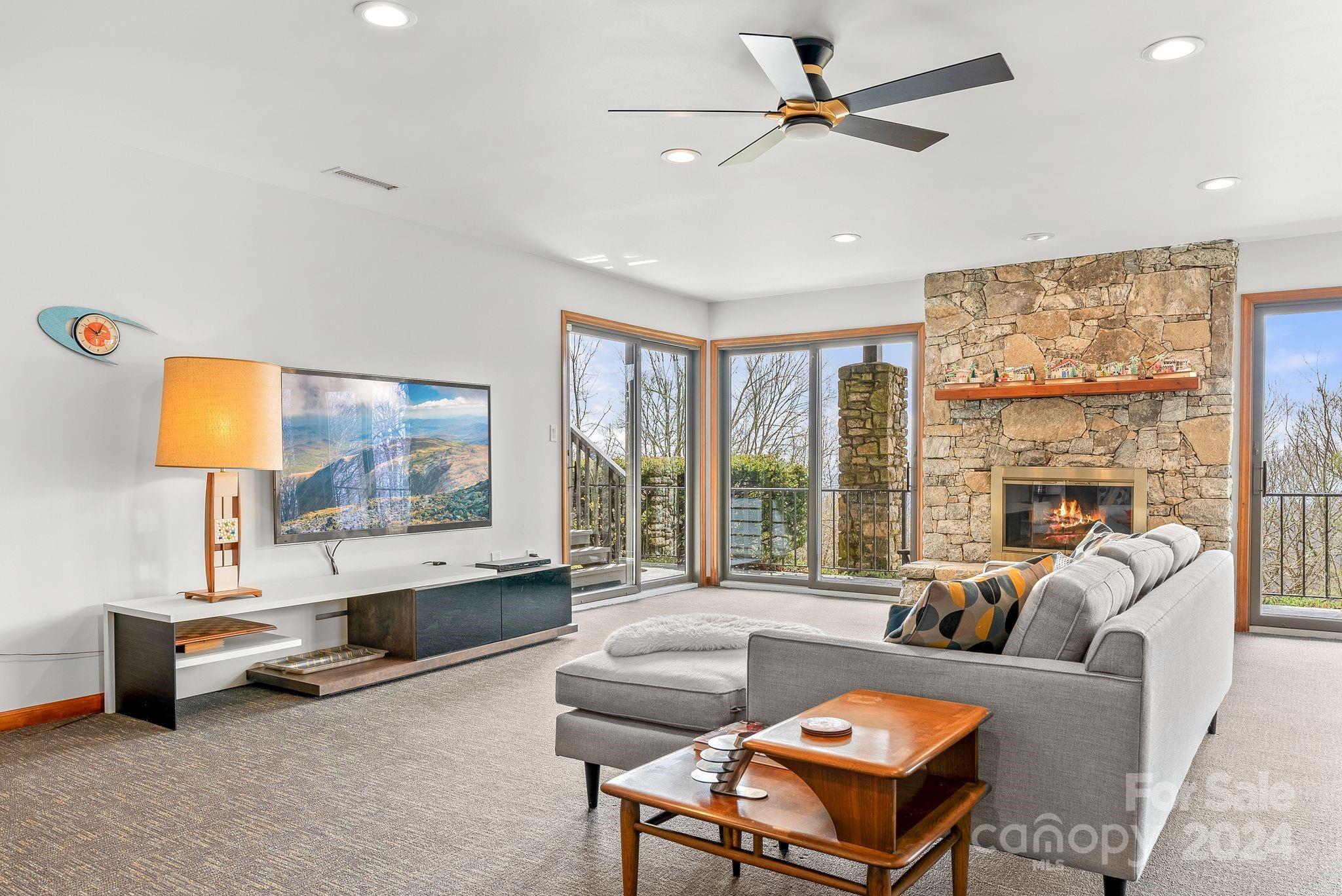 Mountain Meadows - Residential