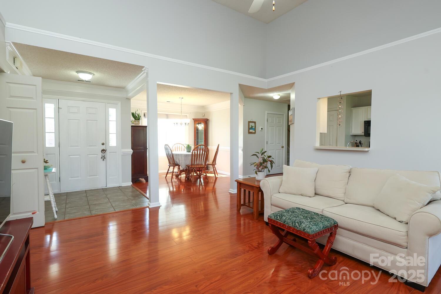 1002 Christobal Court