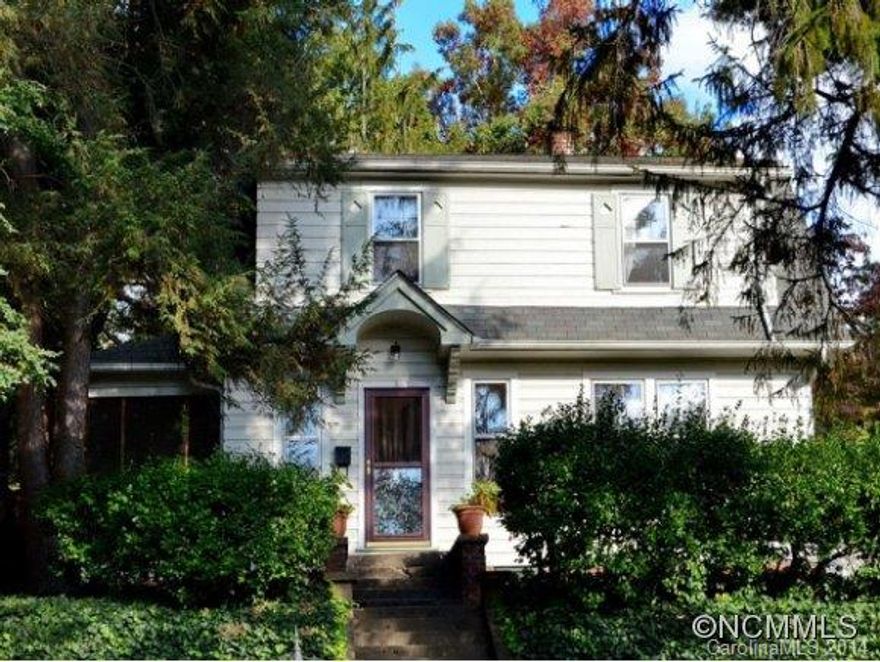 Wonderful 1920s Traditional with wood floors, screened porch and back yard that is a gardener's paradise! This one even has an unfinished basement with character. Come see!