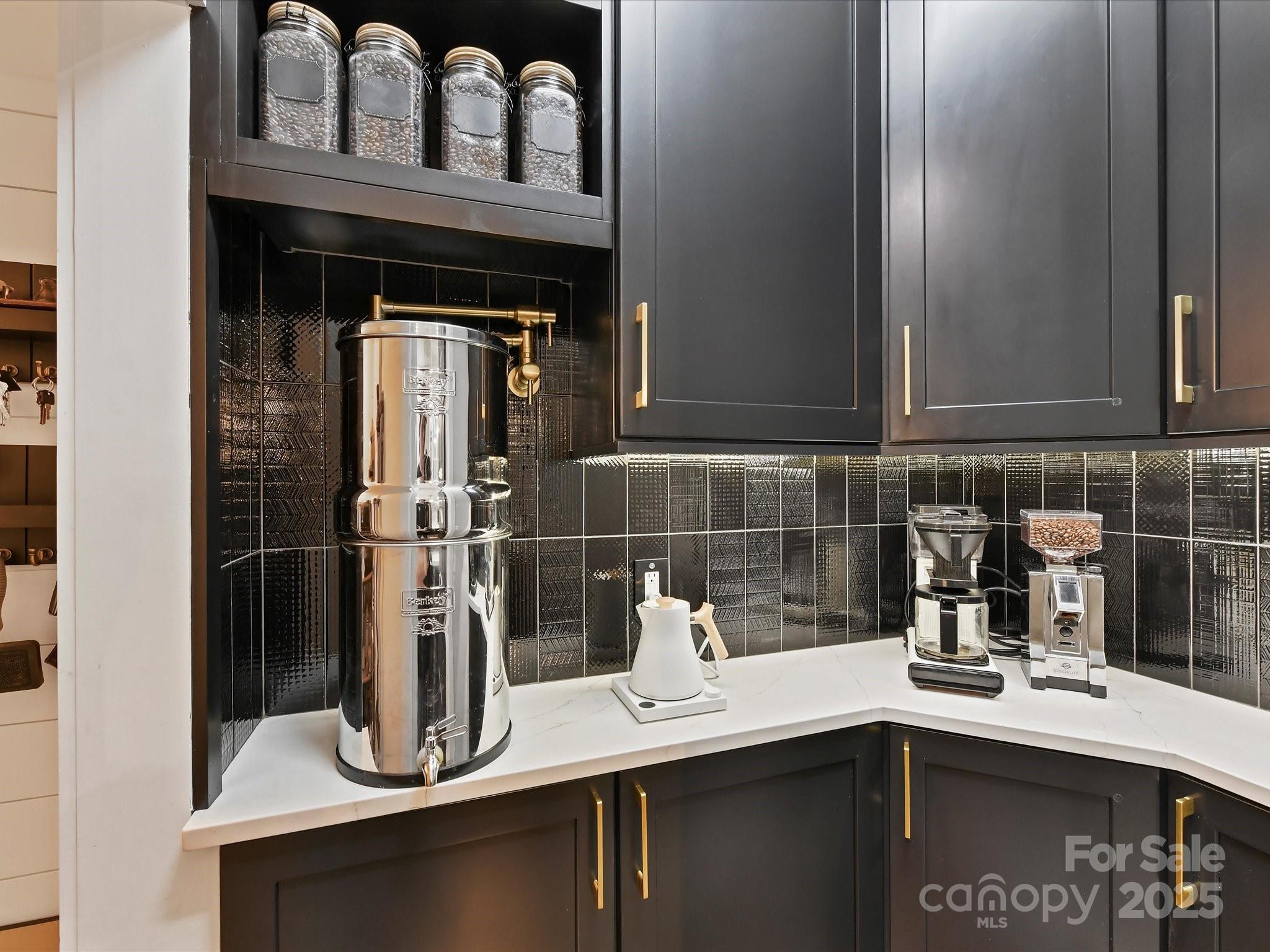 Elizabeth - Residential