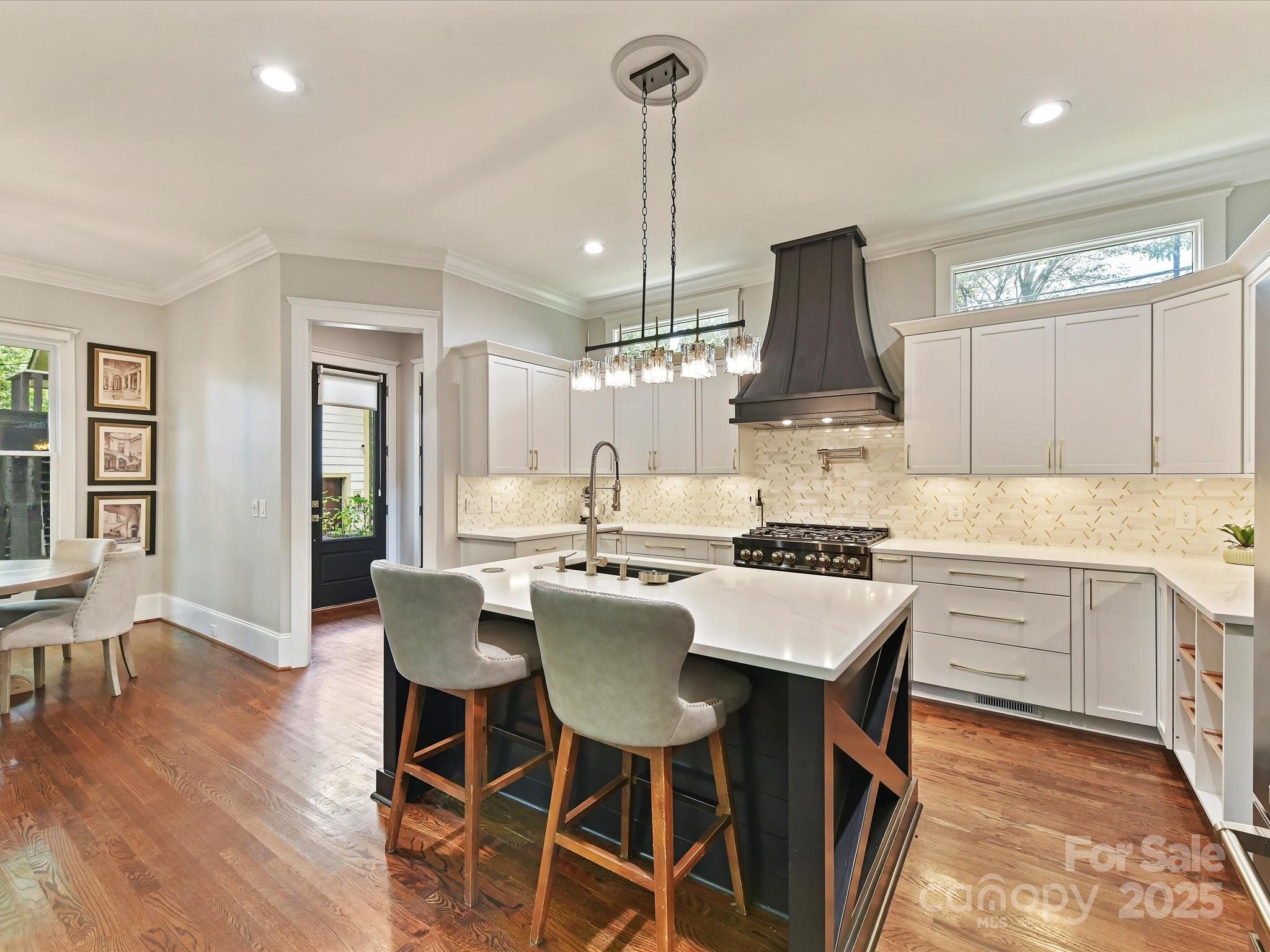 Elizabeth - Residential