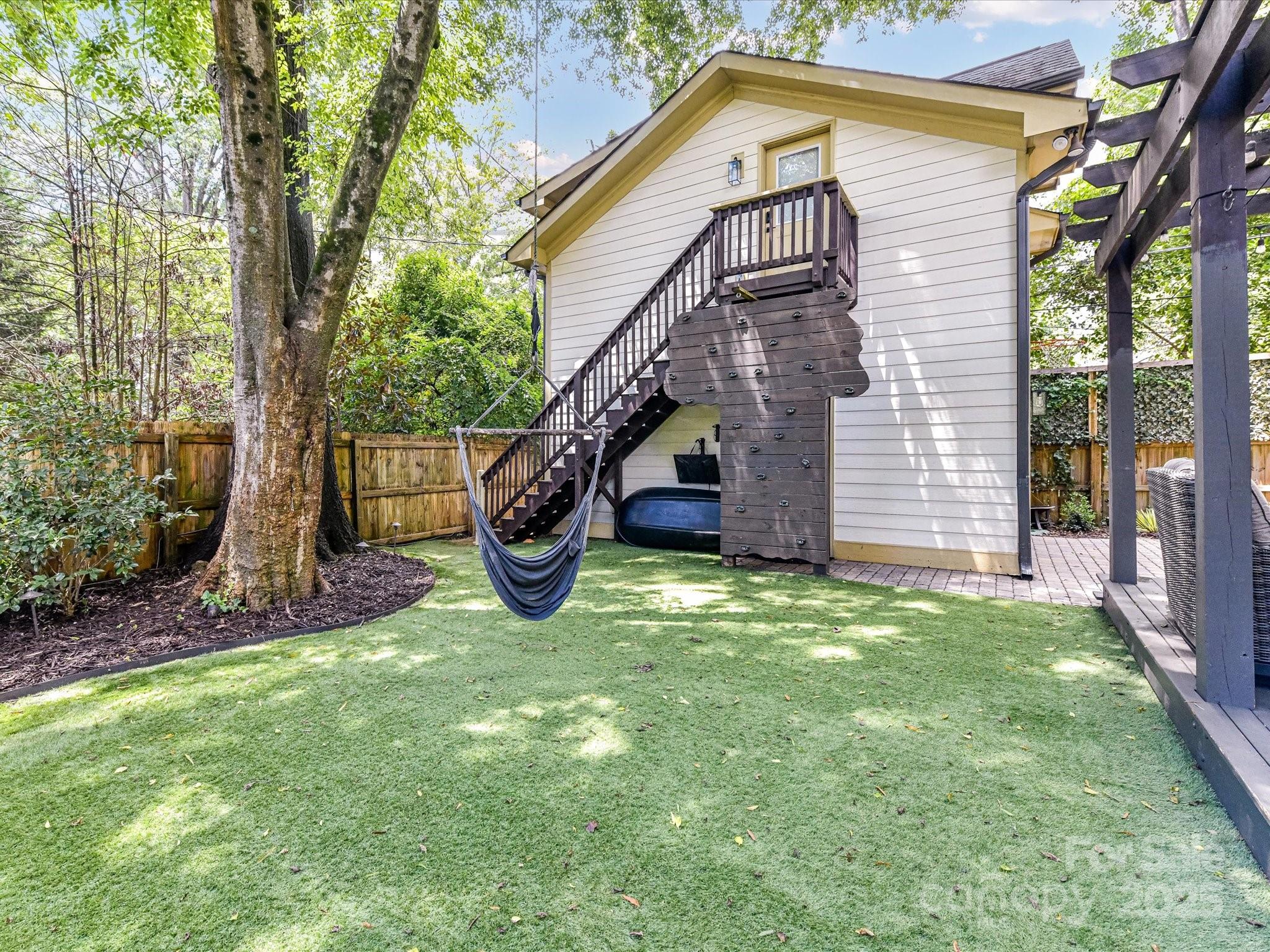 Elizabeth - Residential