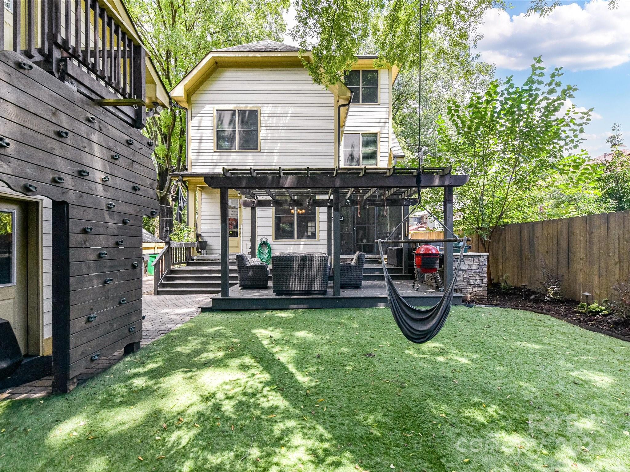 Elizabeth - Residential