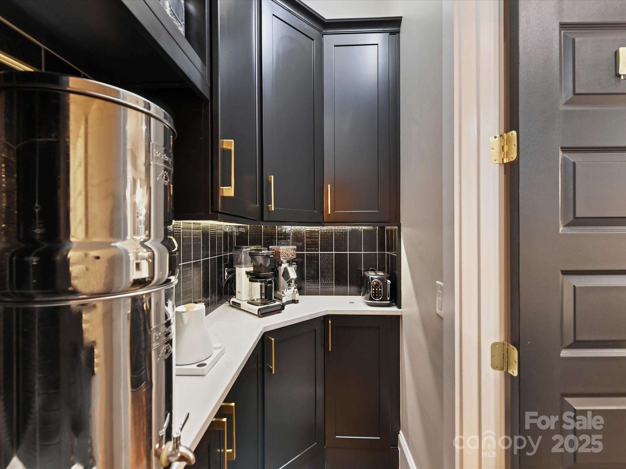 Elizabeth - Residential