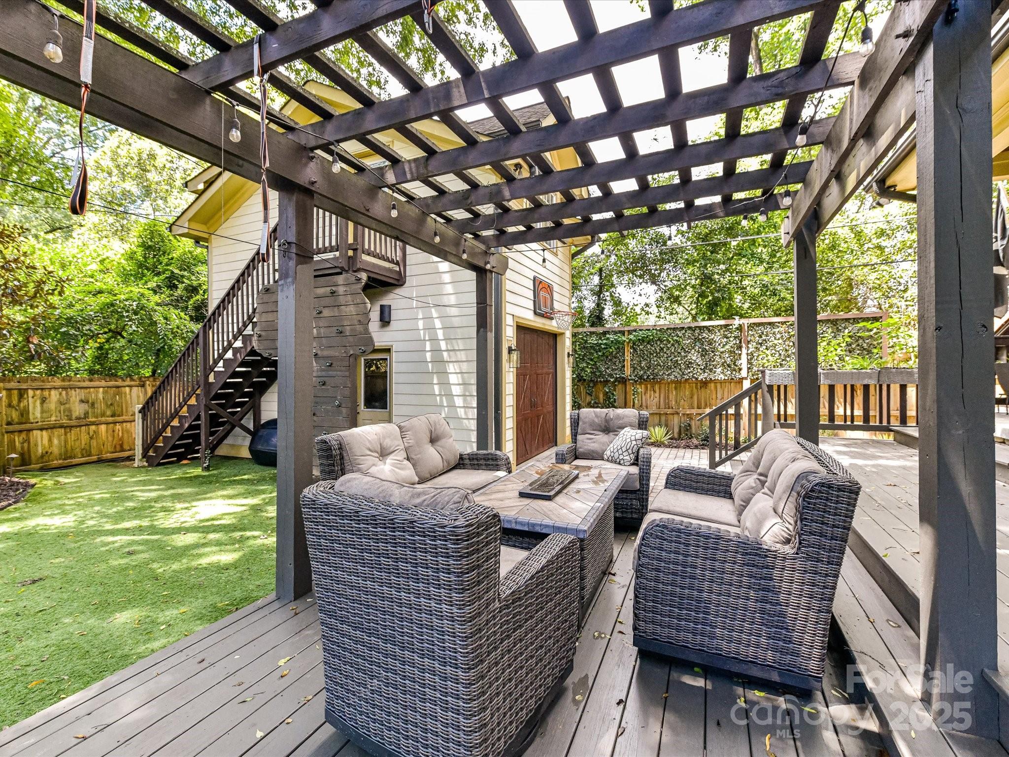 Elizabeth - Residential