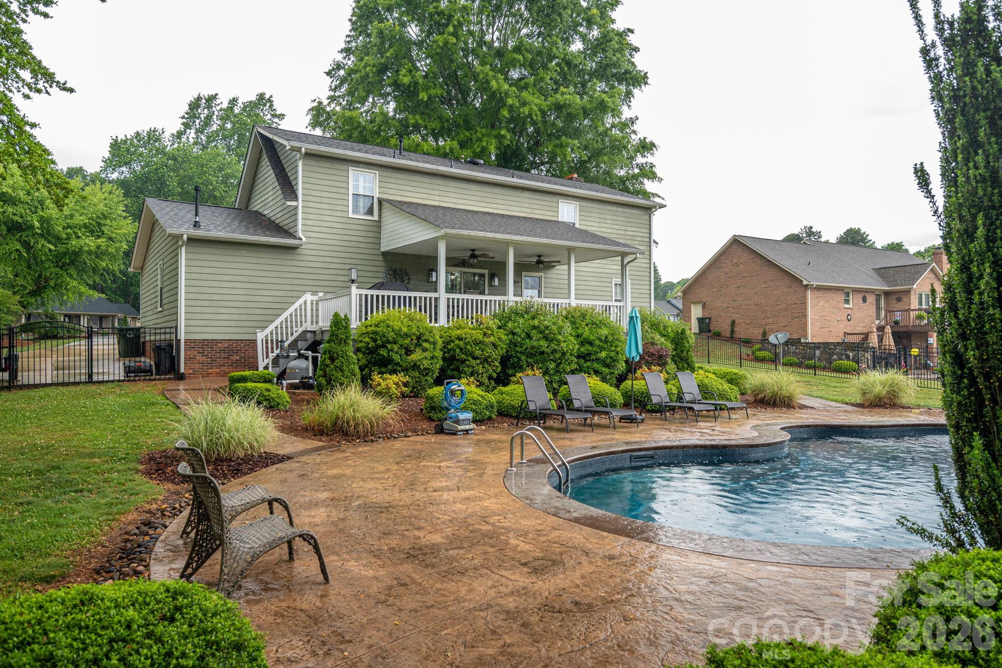 Huntington Farms - Residential