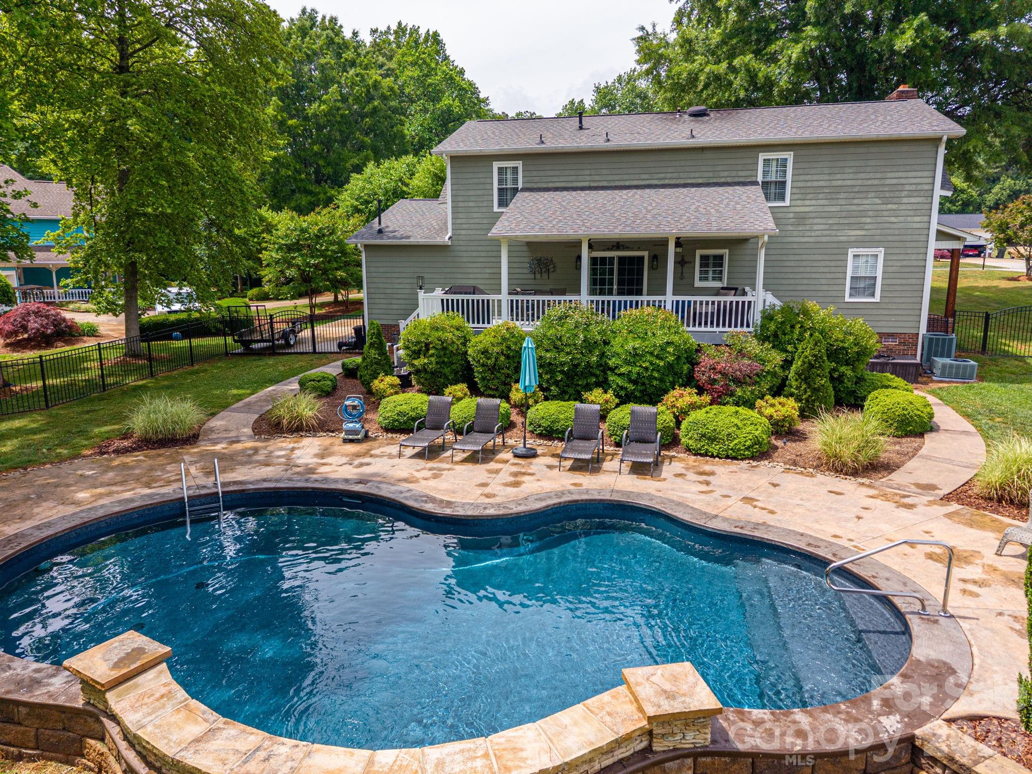 Huntington Farms - Residential