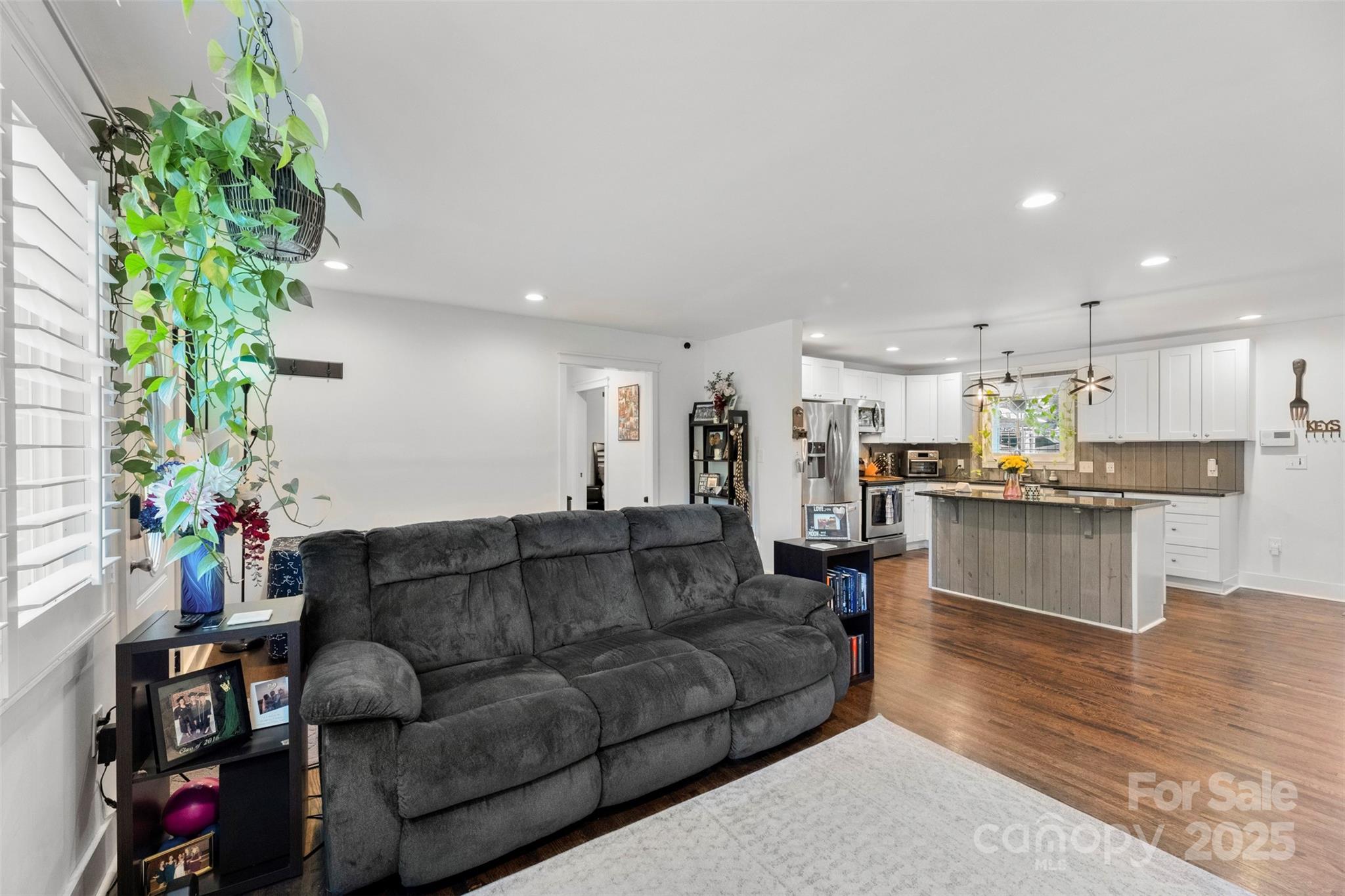 7921 Willhill Road