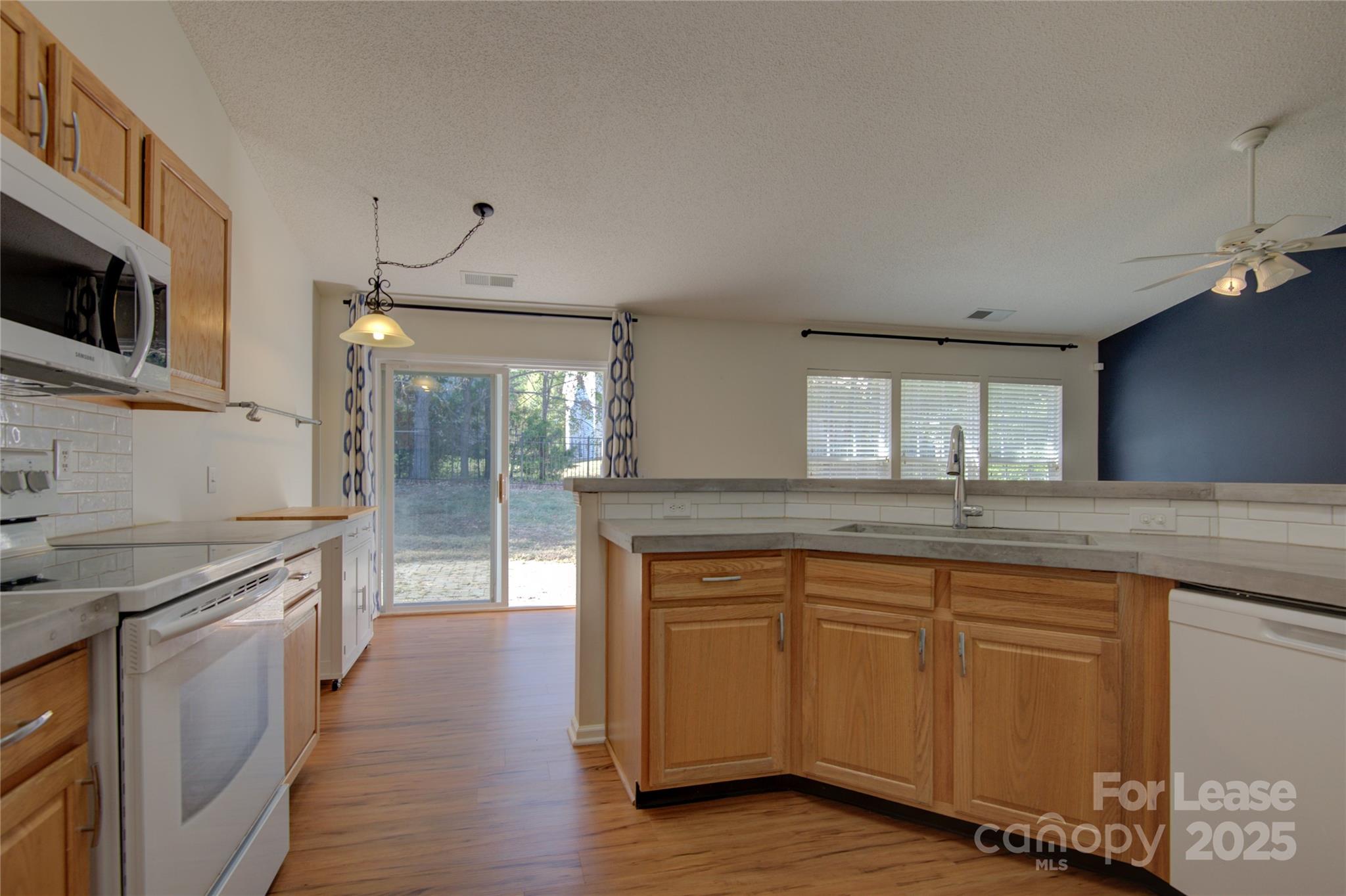 Arbor Creek - Residential Lease