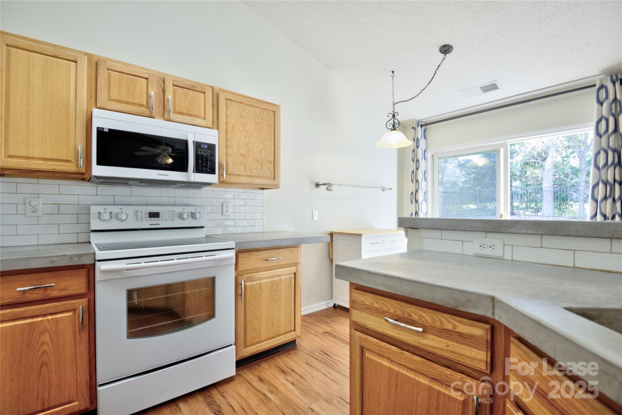 Arbor Creek - Residential Lease