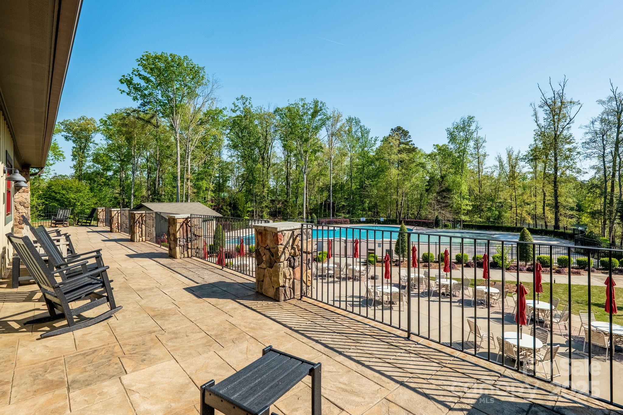 Tree Tops - Residential